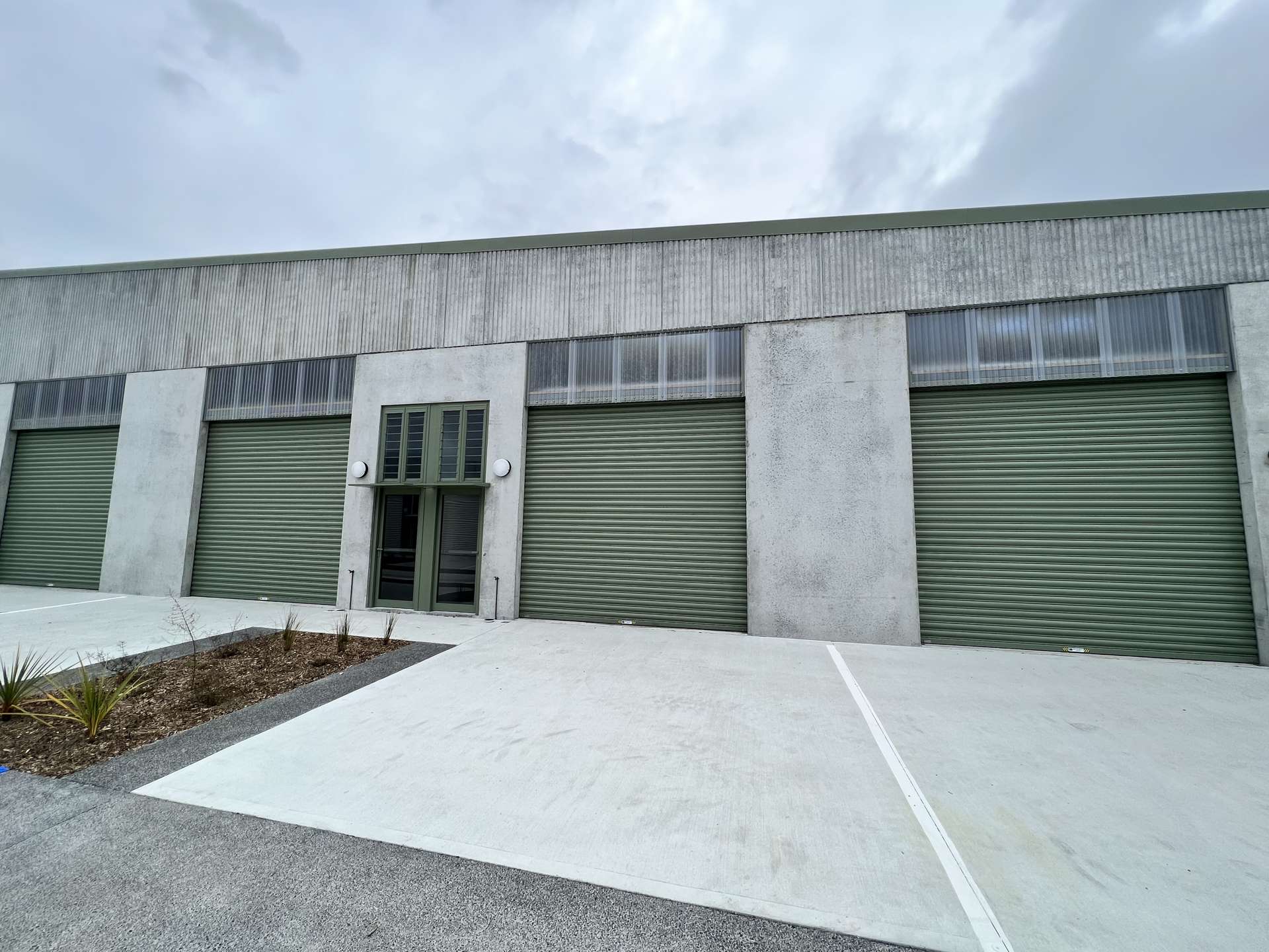 Unit 15 Imperial Park, Bouverie Street Petone_0