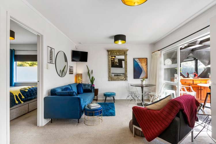 2/14 Argyle Street Herne Bay_3