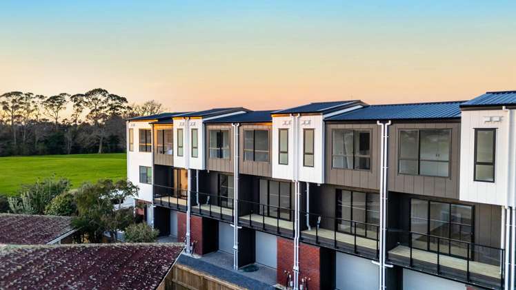 32 Tiraumea Drive_0