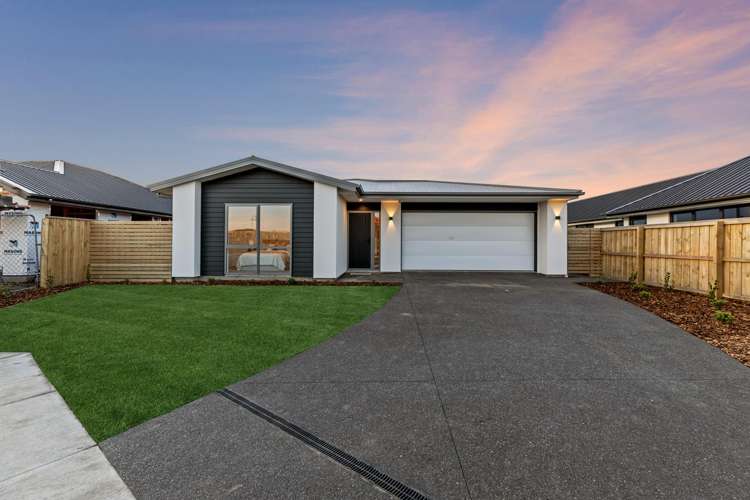 54 Greenslade Drive Lincoln_20
