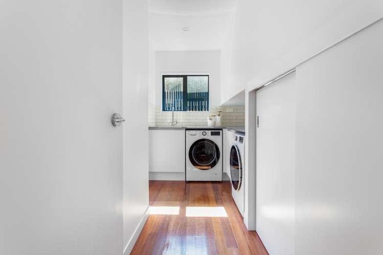 33a Luplau Crescent Cockle Bay_24