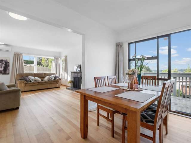 5 Riverhills Avenue Pakuranga Heights_2