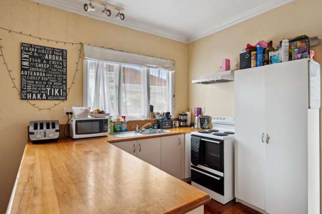1004 Frederick Street West Mahora_3