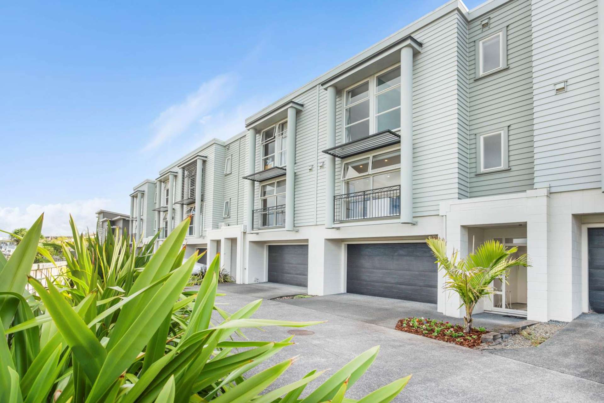 44 Magma Crescent Stonefields Auckland City Houses for Sale One