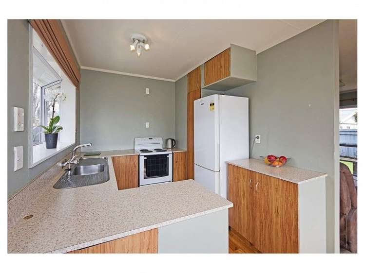 2/27 Manson Avenue Stoke_6