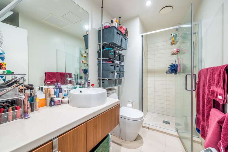 115/2 Dockside Lane Auckland Central_9