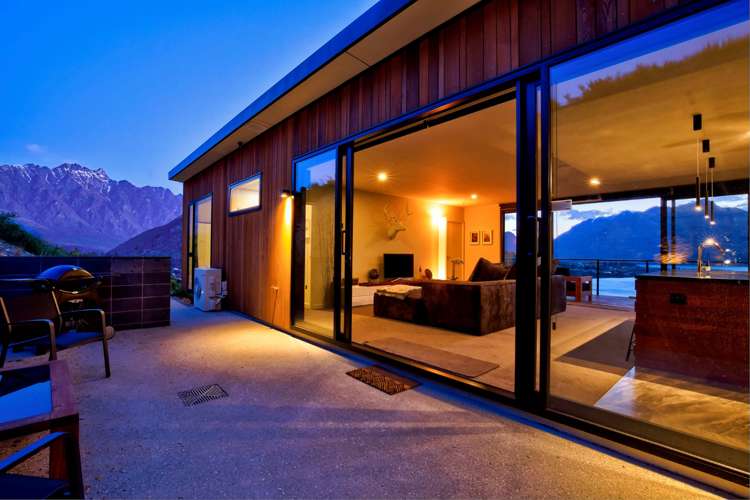 61 Middleton Road Queenstown Hill_9