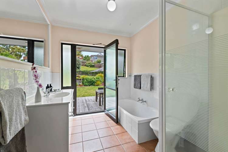 17 King Richard Place Browns Bay_17