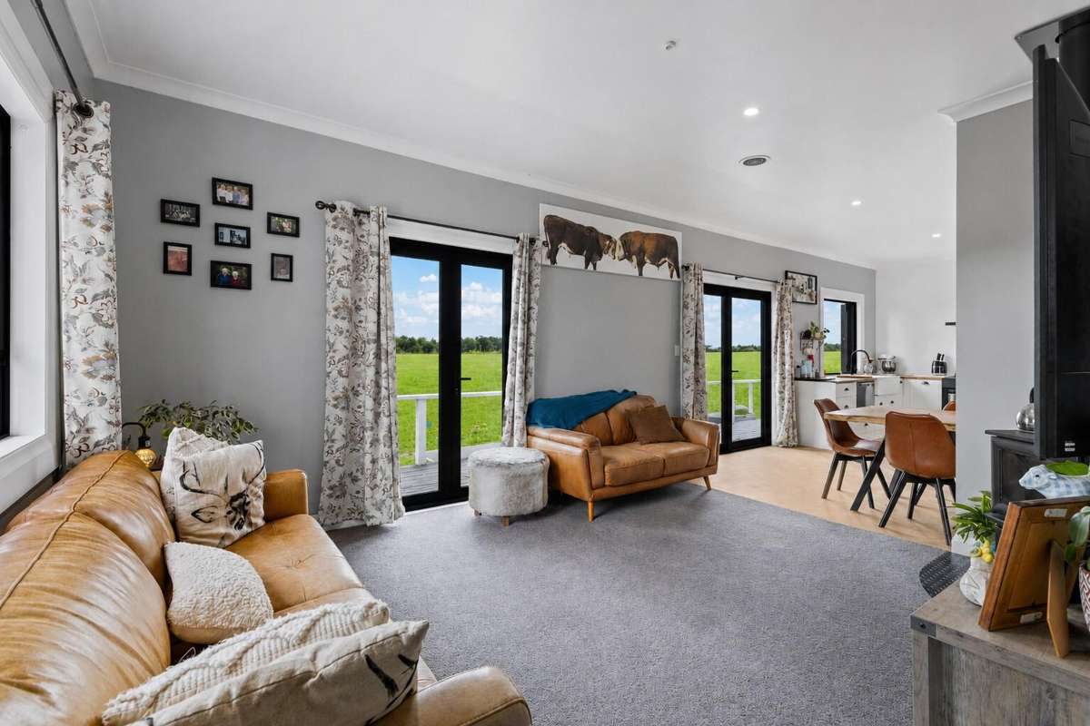 395 Kiwitahi Railway Road_1