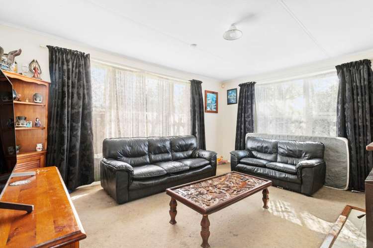 9 Forbes Road Favona_2