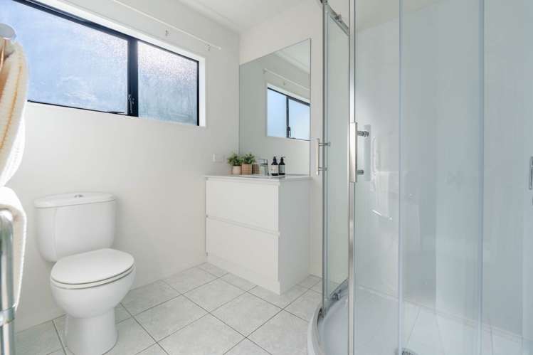 2/353 Glenfield Road Glenfield_17