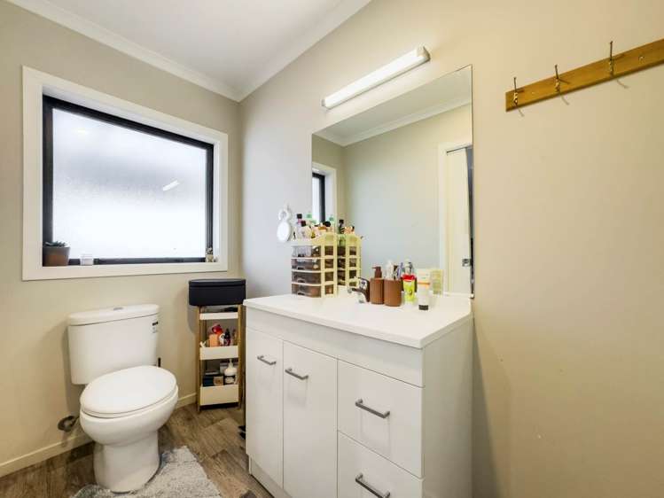 12 and 12A Southview Place Manurewa_18