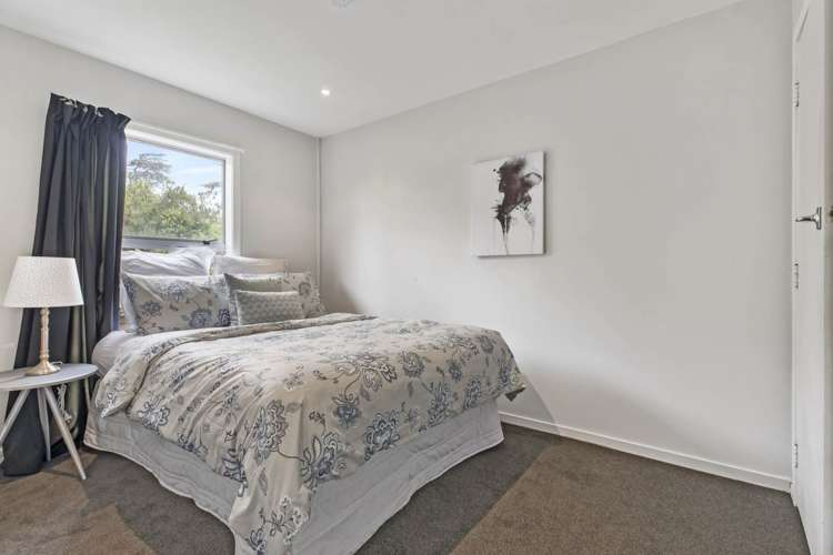 2/1A Oates Road Glen Eden_3