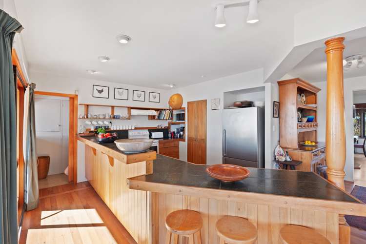 191 Ocean View Road Oneroa_16