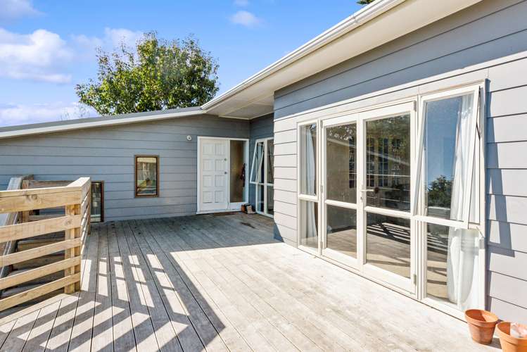 39 Tennis Court Road Raumati South_1