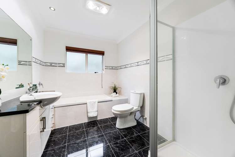 54 Leafield Crescent Henderson_17