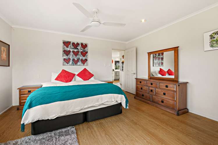 37 Riverside Drive Waiuku_11