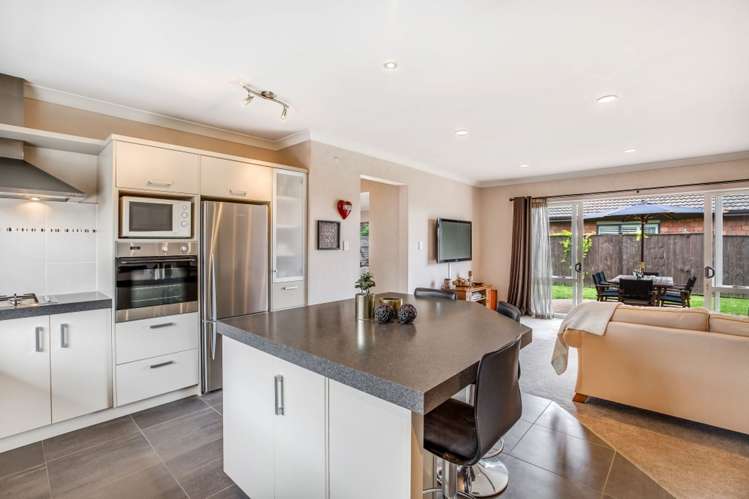 34 Stranraer Crescent Wattle Downs_11