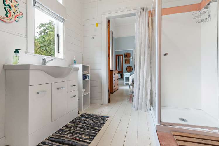 270 High Street North Carterton_13