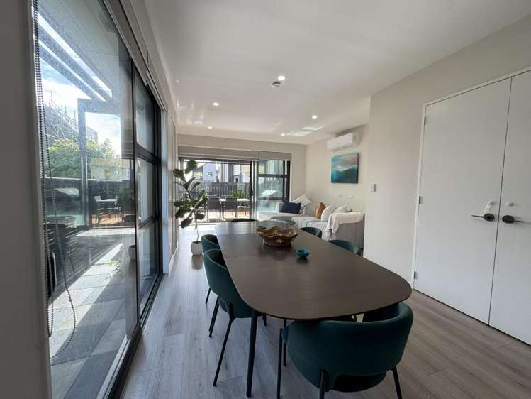 40 Glidepath Road Hobsonville_2