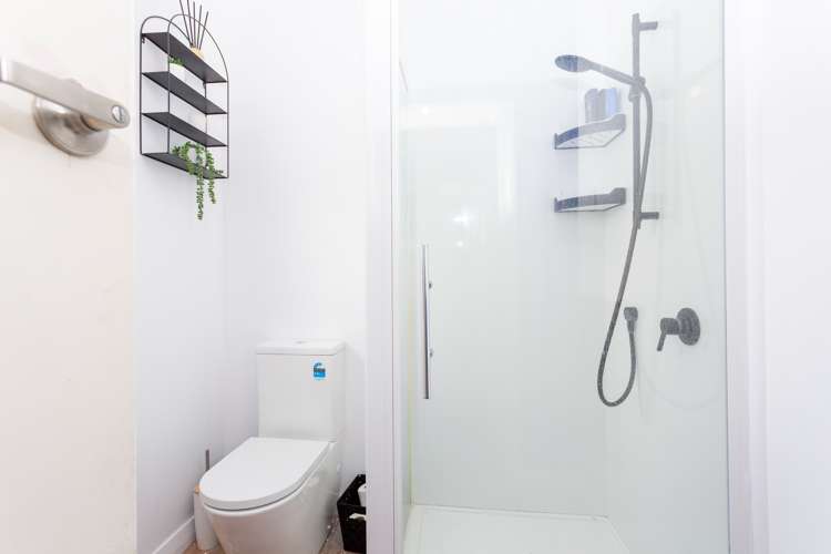 64 Great North Road Saint Johns Hill_11