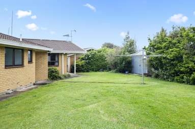 1087 Hetherington Road_2
