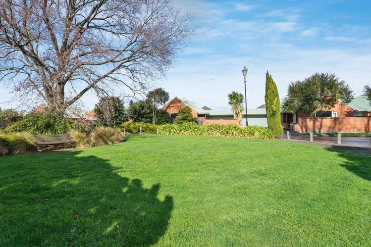 16 York Tong Place Addington_10