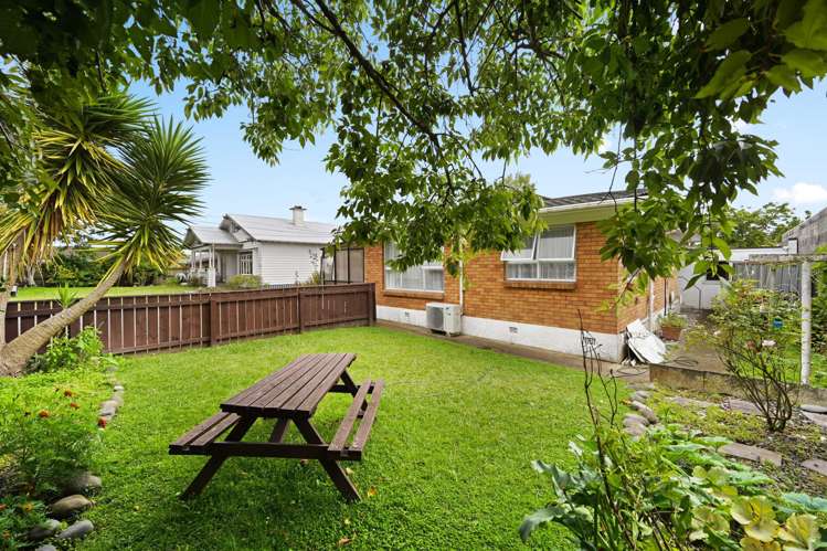 282 Te Rapa Road Beerescourt_15