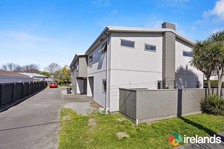 1/40 Macaulay Street Addington_11