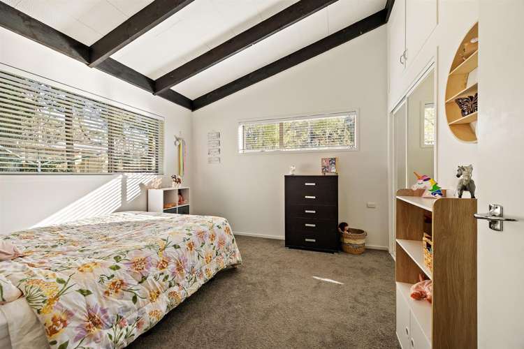 1115 State Highway 16 Waimauku_19