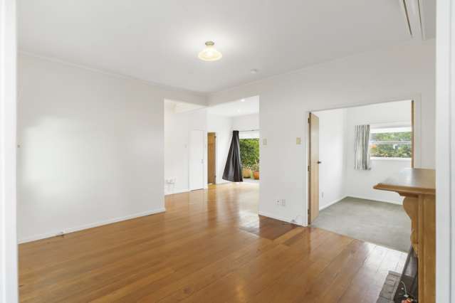 42 Smale Street Point Chevalier_2