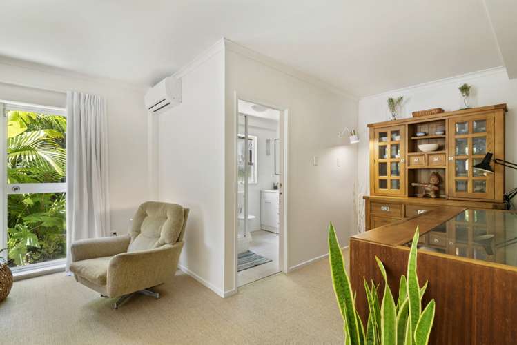 10 Lyons Avenue Murrays Bay_12