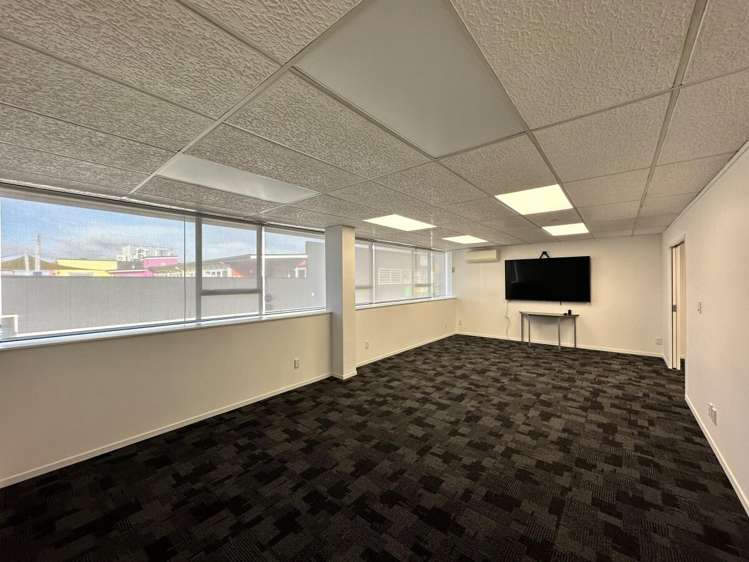 547 Te Atatu Road Te Atatu Peninsula_5