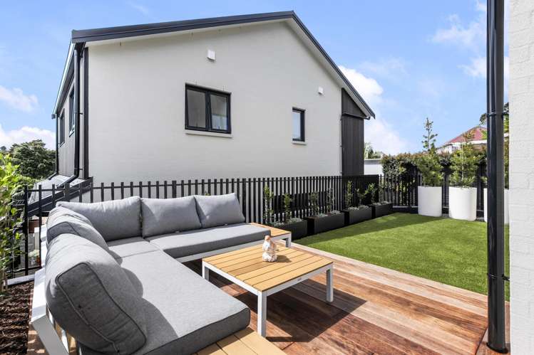 71A Tahapa Crescent Meadowbank_12
