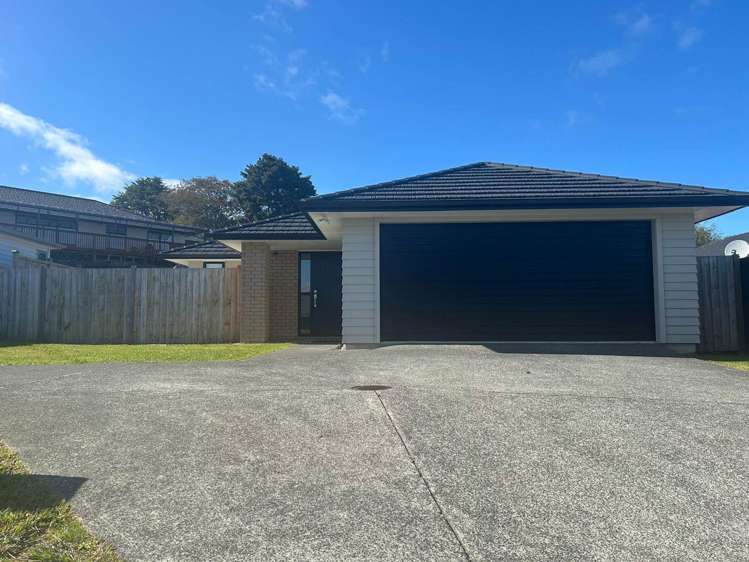 15 Te Aparangi Crescent_0