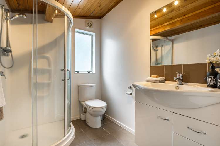 2/25a Pleasant Street Onehunga_27