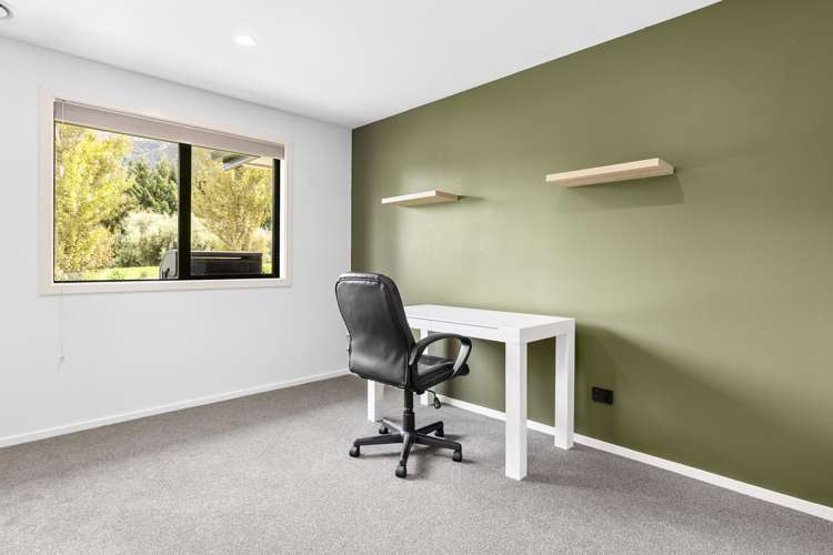 3 Edna Lane Lake Hawea_12