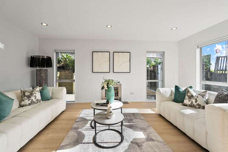 98 Medallion Drive Oteha_4