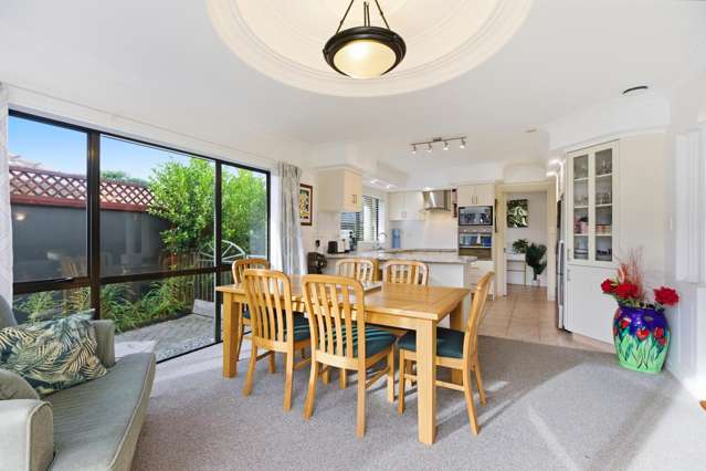 35 Ocean Crest Papamoa_1