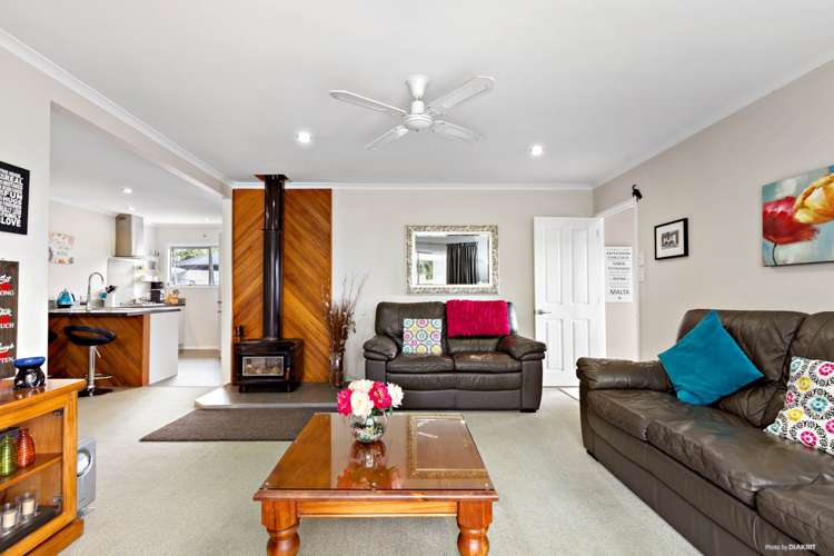 4 Onedin Place Titirangi_7