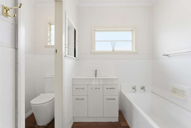 12 Belvedere Crescent Takaro_8