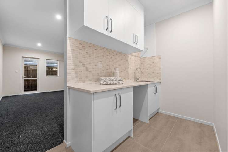 17 Hughs Way Flat Bush_24