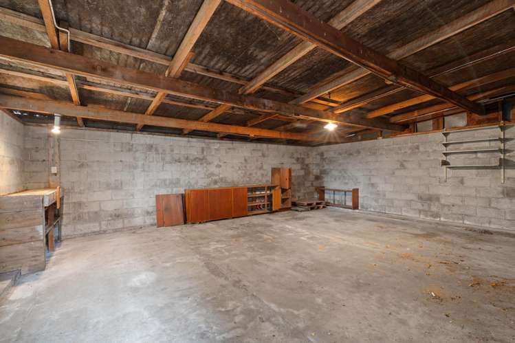 59 Woodbury Street Russley_11