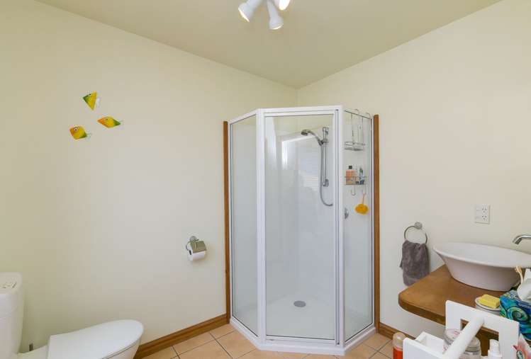 10 Ocean Parade Pukerua Bay_16