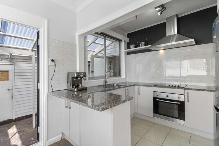 6 George Street Mangere East_2