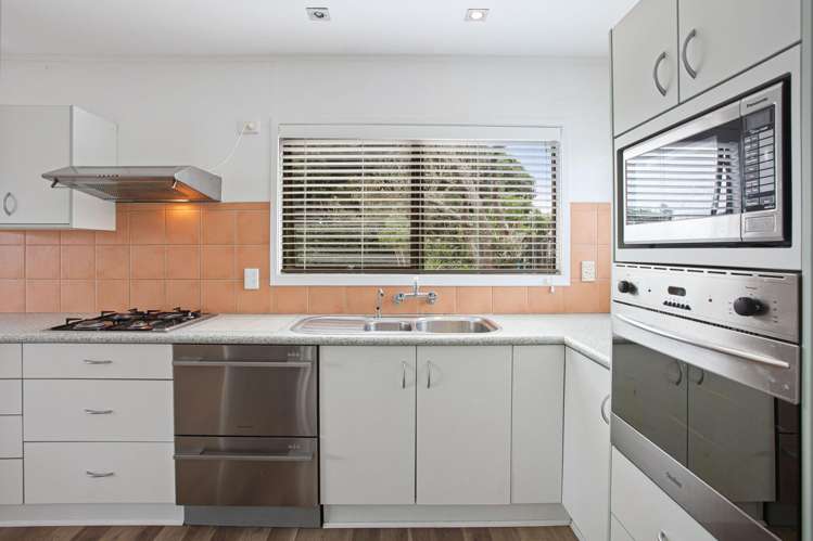 3 Hosking Place Clarks Beach_7
