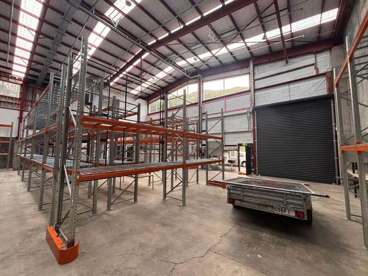 7 Glover Street Ngauranga_12