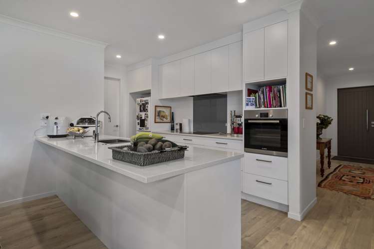 5 Cowell Crescent Pyes Pa_3