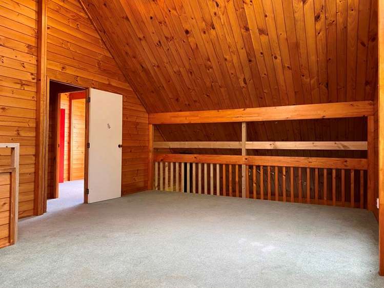 321 Redoubt Road Totara Park_5