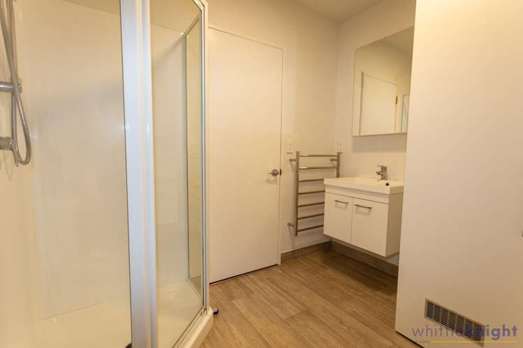 8/14 Buffon Street Waltham_9